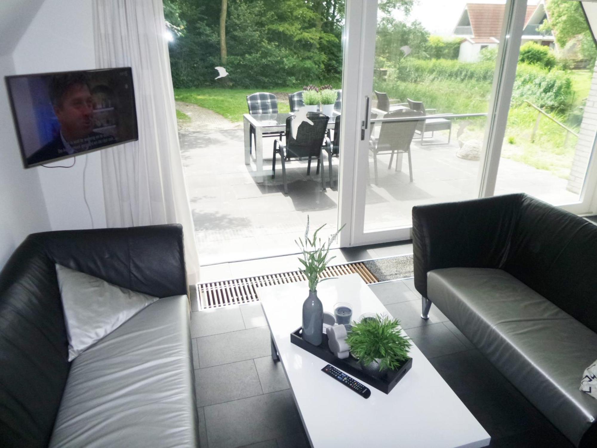 Sonnenhaus 6 Pers House With Sunny Terrace At A Typical Dutch Canal & By Lauwersmeer Lake. أنيوم المظهر الخارجي الصورة