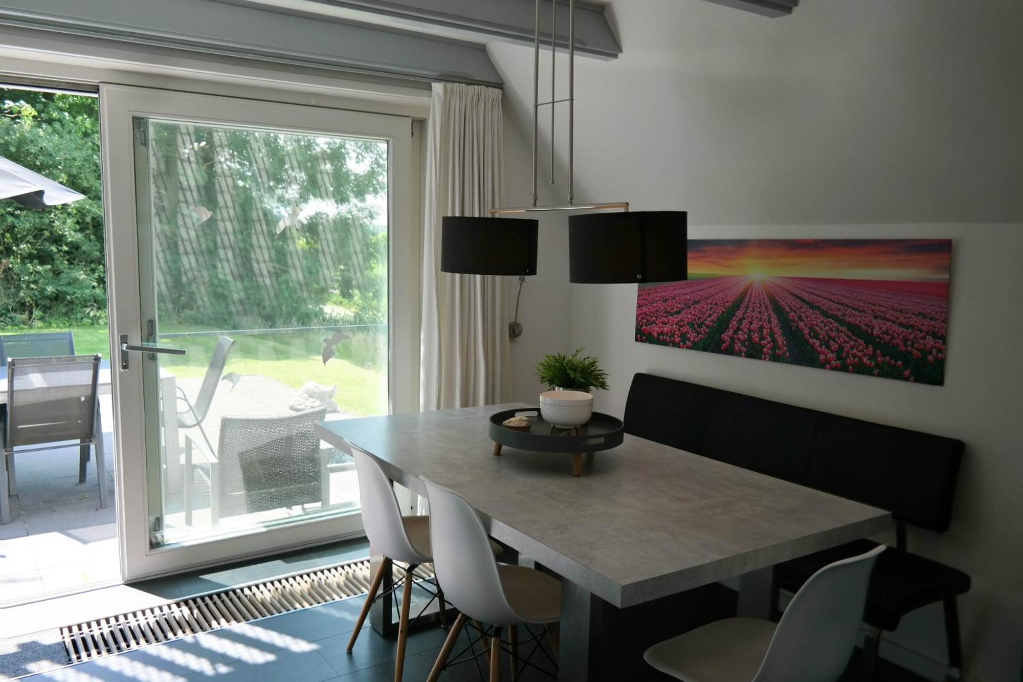 Sonnenhaus 6 Pers House With Sunny Terrace At A Typical Dutch Canal & By Lauwersmeer Lake. أنيوم المظهر الخارجي الصورة