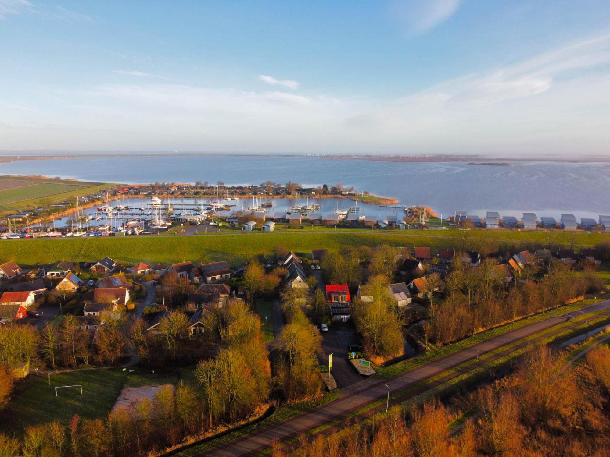 Sonnenhaus 6 Pers House With Sunny Terrace At A Typical Dutch Canal & By Lauwersmeer Lake. أنيوم المظهر الخارجي الصورة
